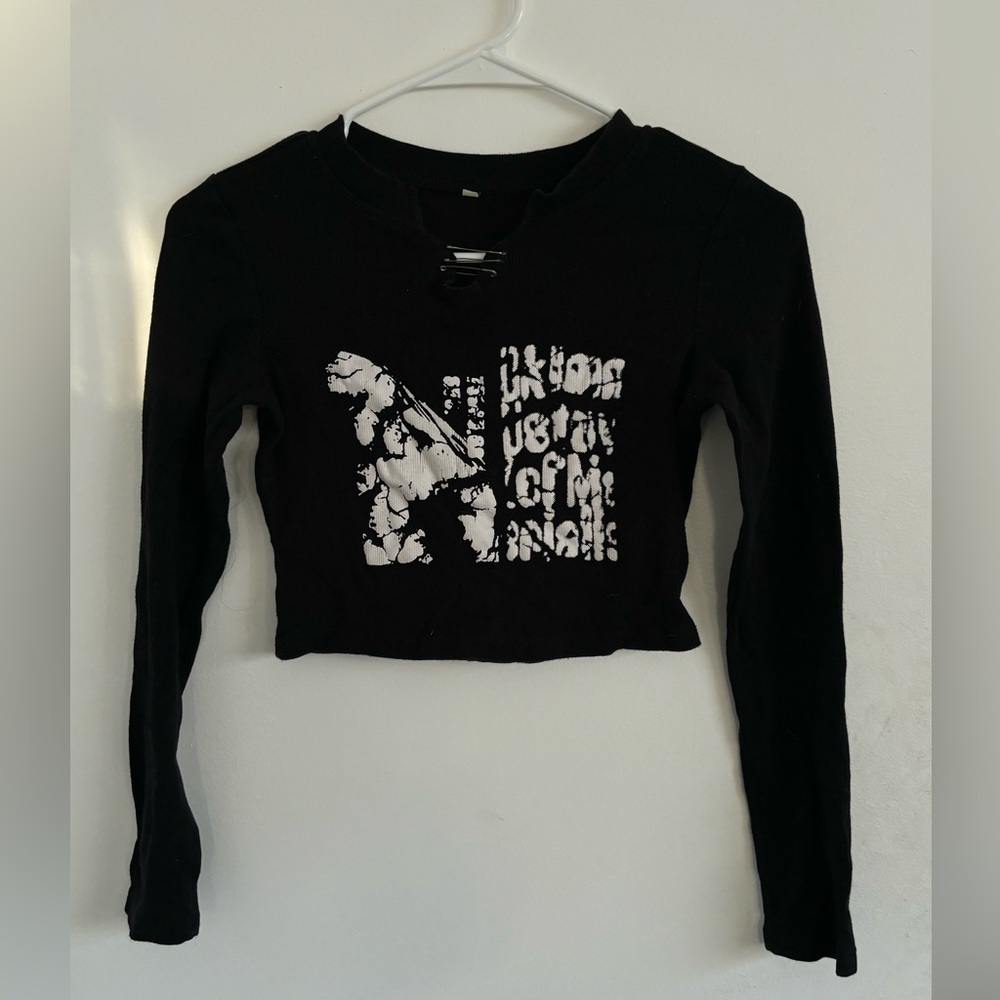 black grunge long sleeve crop top with safety pin detail